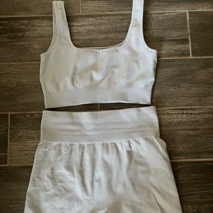 2 piece seamless ribbed high waist shorts with sports bra